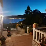 Casa Abuela Julia * Poio