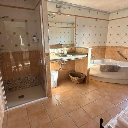 Casa Abuela Julia * Poio