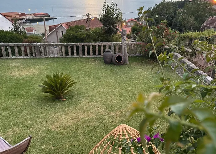 Casa Abuela Julia * Poio